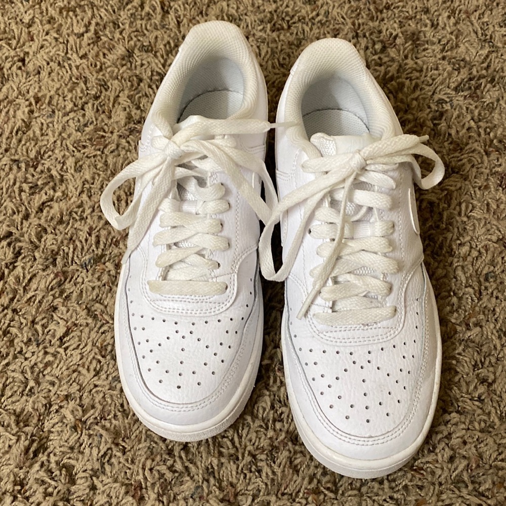 Women’s Nike shoes